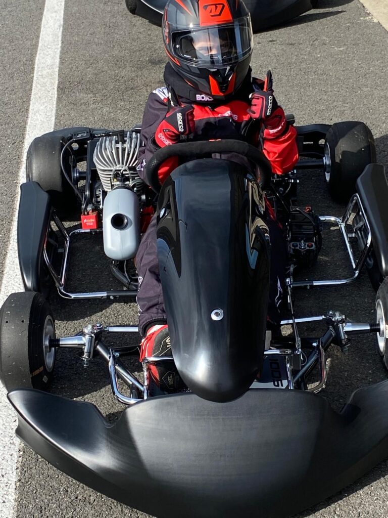 7 Mars 2024, 1er tour de roues dans son Karting de compétition